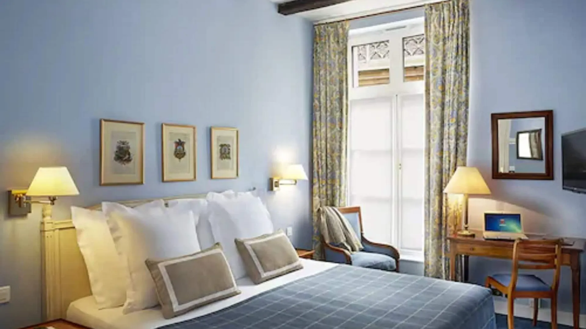 Relais Du Louvre Hotel Paris