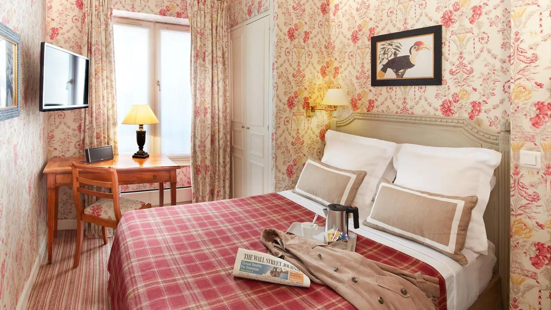 ****  Relais Du Louvre Hotel Paris France