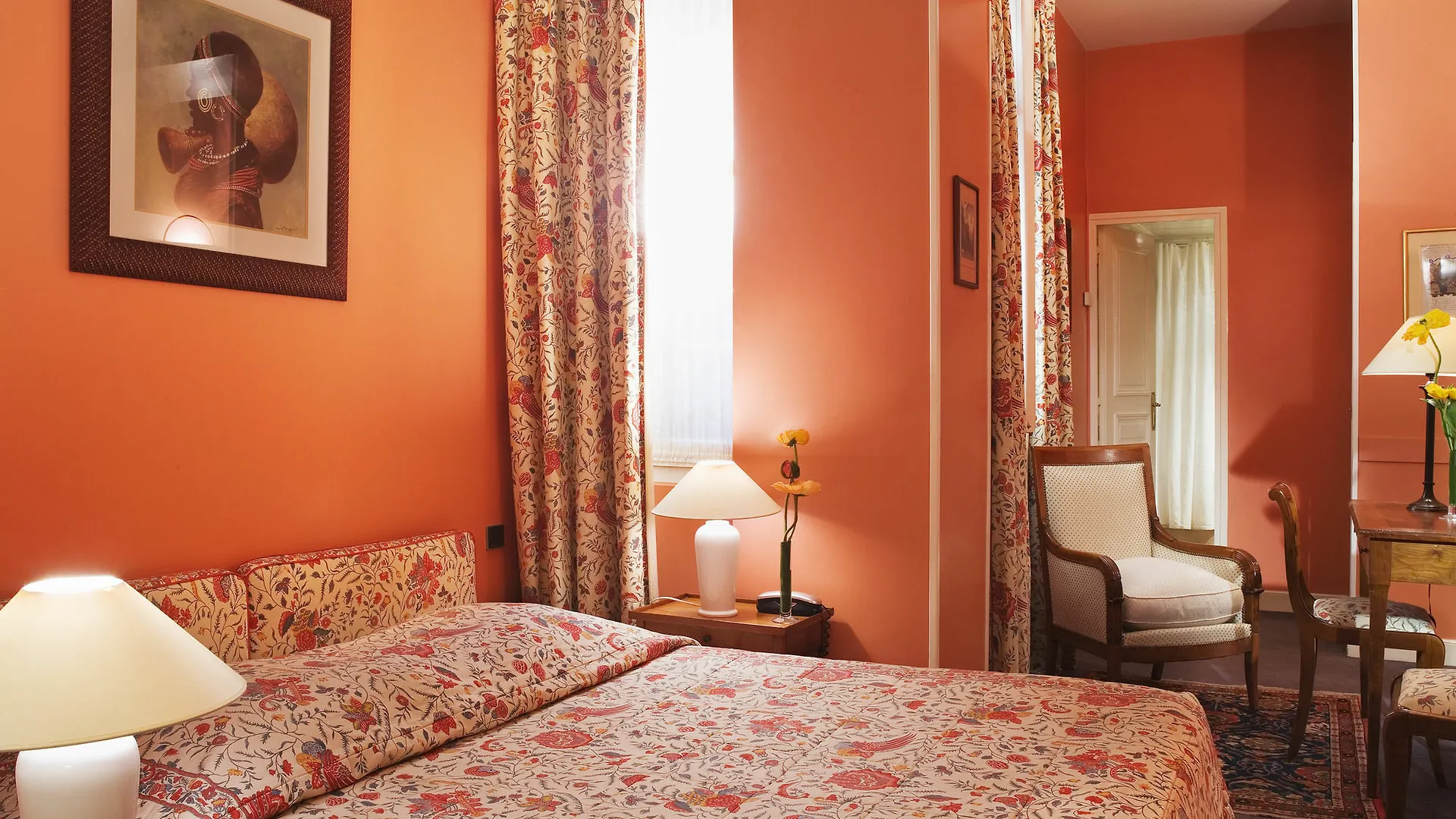****  Relais Du Louvre Hotel Paris France