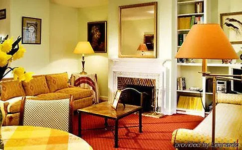 Relais Du Louvre Hotell Paris 4*,