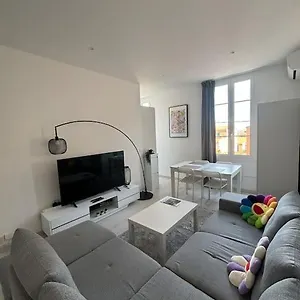 https://monaco-cosy-3-pieces.fr-provencehotel.com